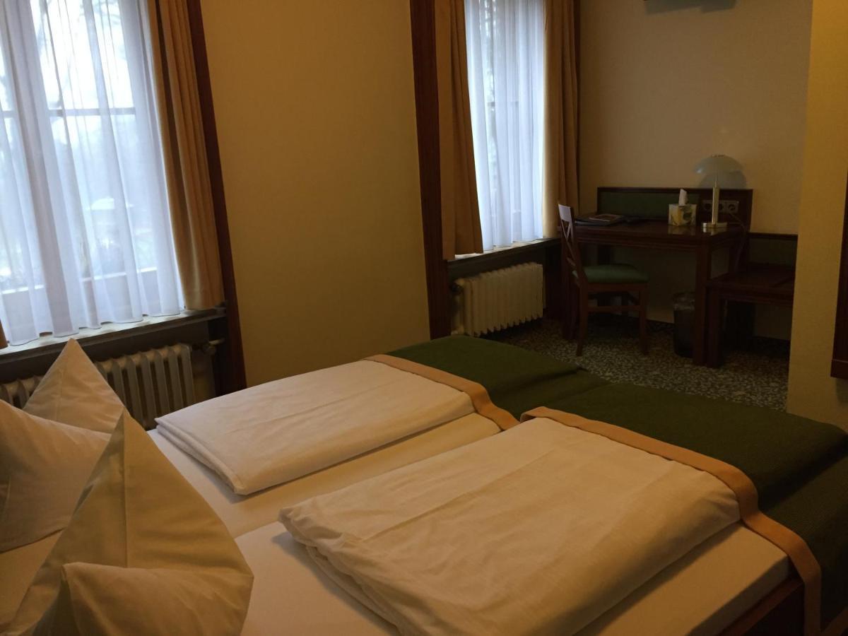 Parkhotel Zirndorf Buitenkant foto