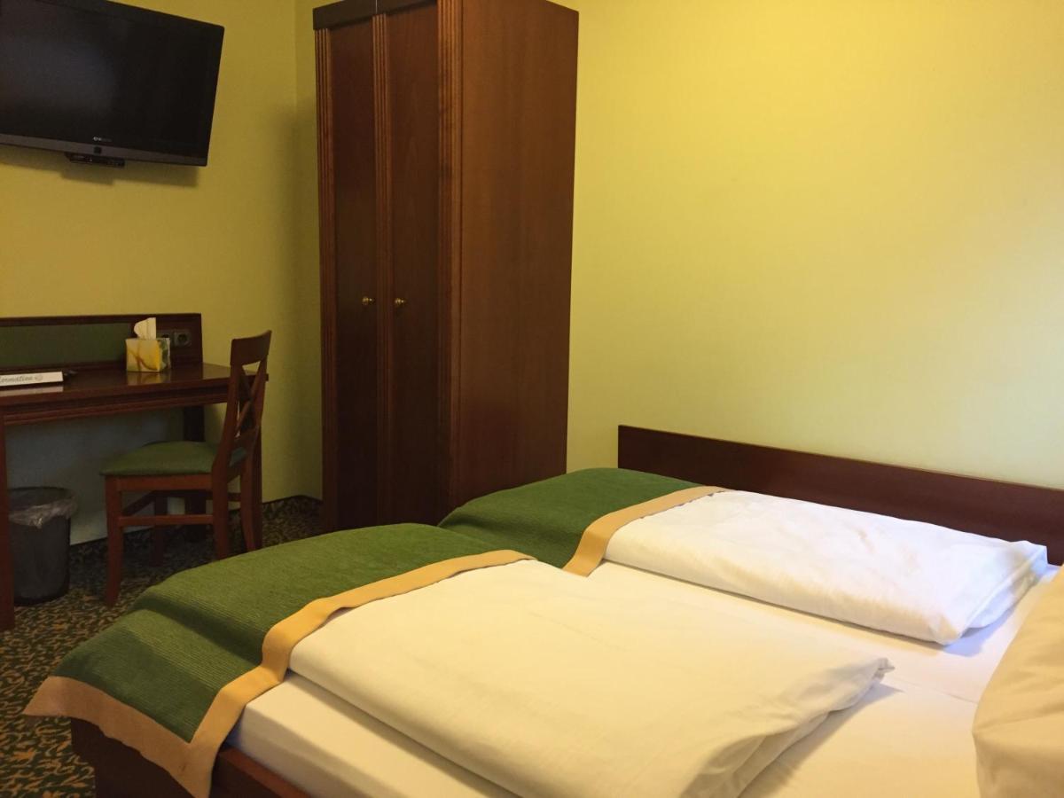 Parkhotel Zirndorf Buitenkant foto