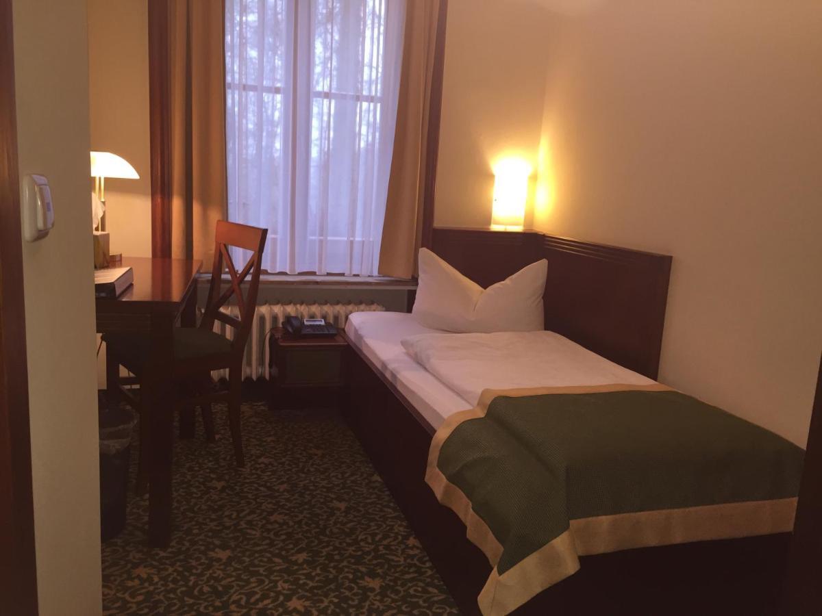 Parkhotel Zirndorf Buitenkant foto